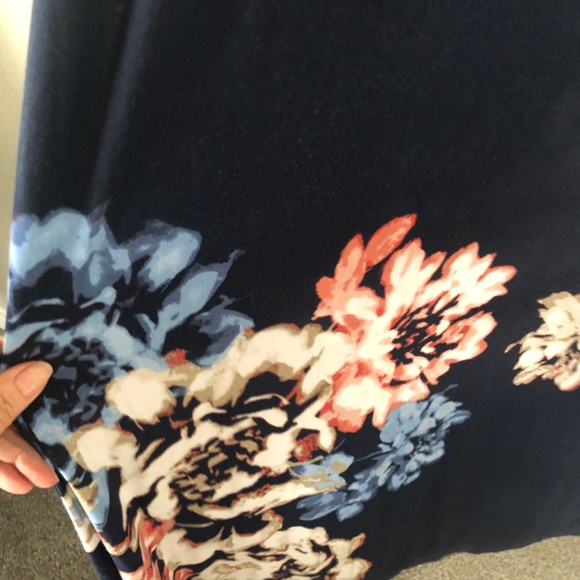 🕘 TOMMY BAHAMA BEAUTIFUL DRESS SIZE XS - Picture 3 of 8